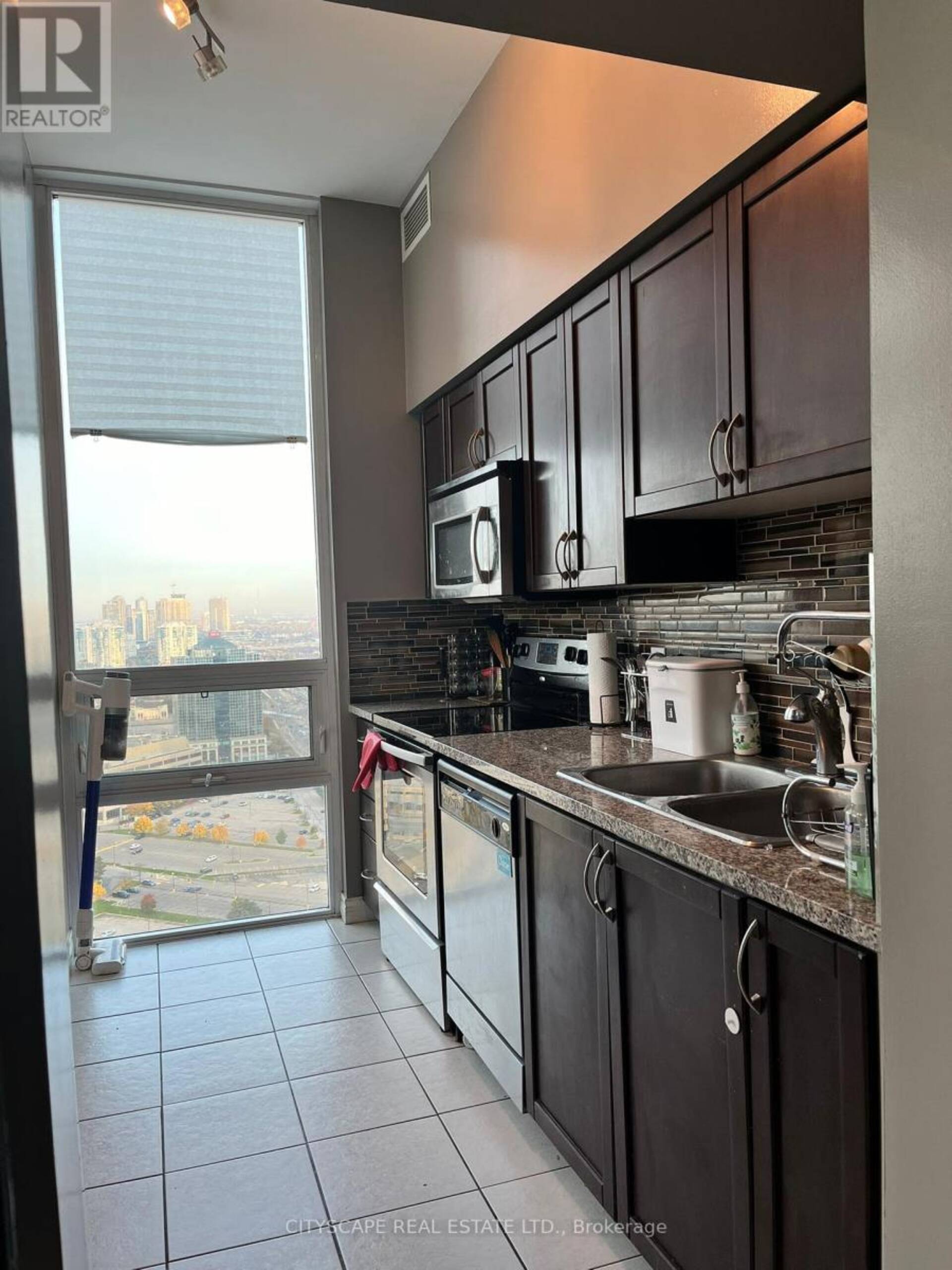 3808 - 208 ENFIELD PLACE Mississauga