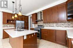 4 JEWELVILLE STREET Brampton 