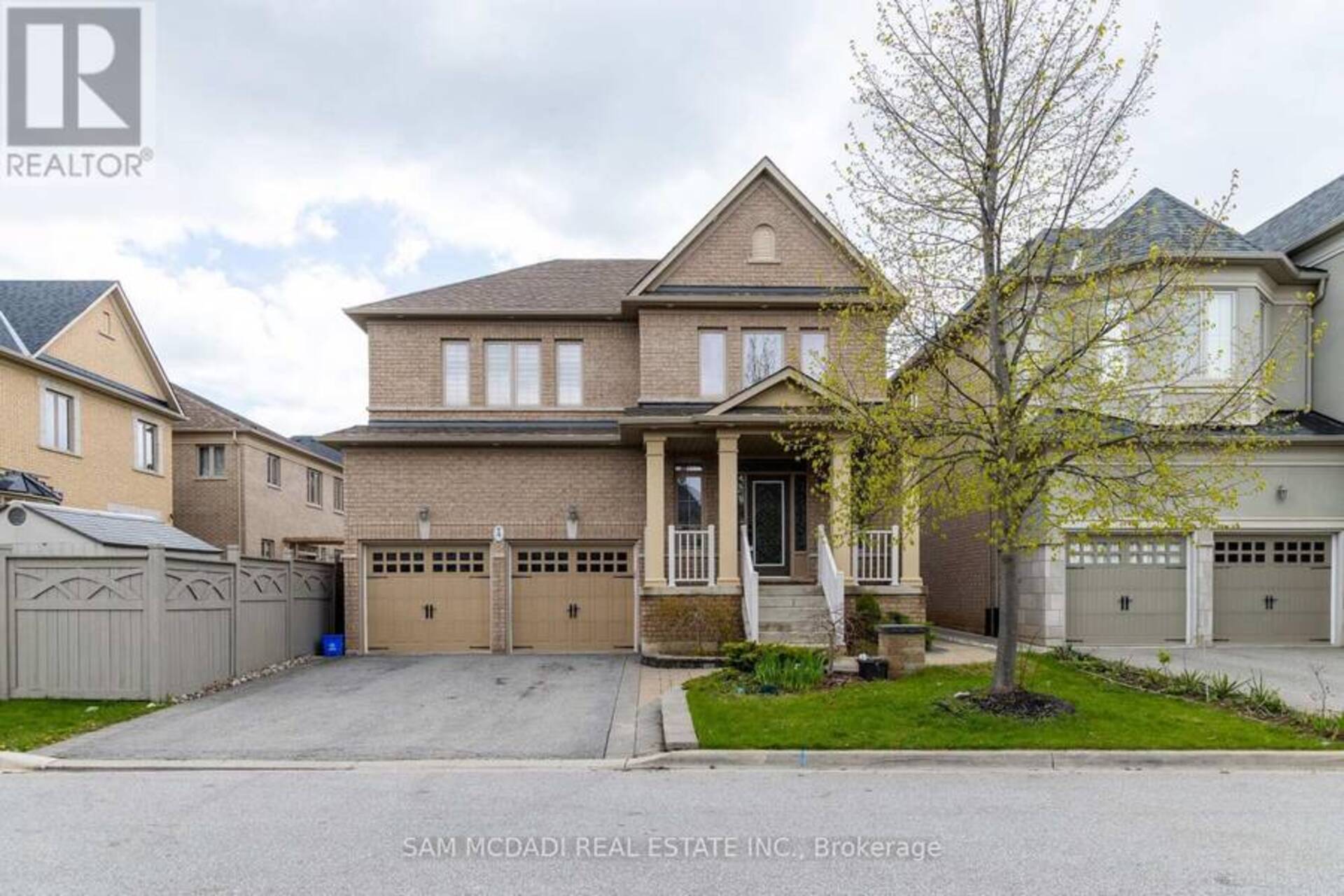 4 JEWELVILLE STREET Brampton 