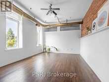 4 - 121 PRESCOTT AVENUE Toronto 