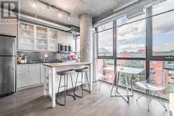 502 - 533 RICHMOND STREET W Toronto 