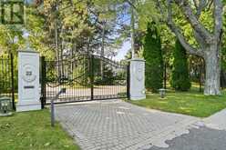 20/22 PARK LANE CIRCLE Toronto 