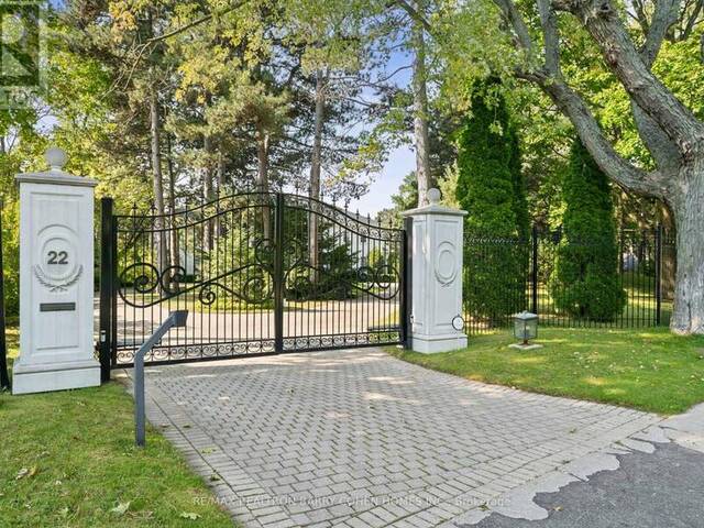 20/22 PARK LANE CIRCLE Toronto  Ontario