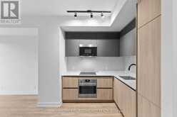 1026 - 108 PETER STREET Toronto 