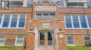 215 - 4600 STEELES AVENUE E Markham 