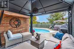 95 THOROUGHBRED BOULEVARD Hamilton 