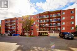 202 - 131 TAUNTON ROAD E Oshawa