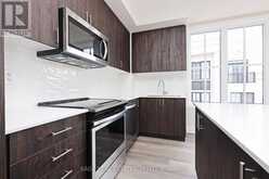 204 - 652 CRICKLEWOOD DRIVE Mississauga 