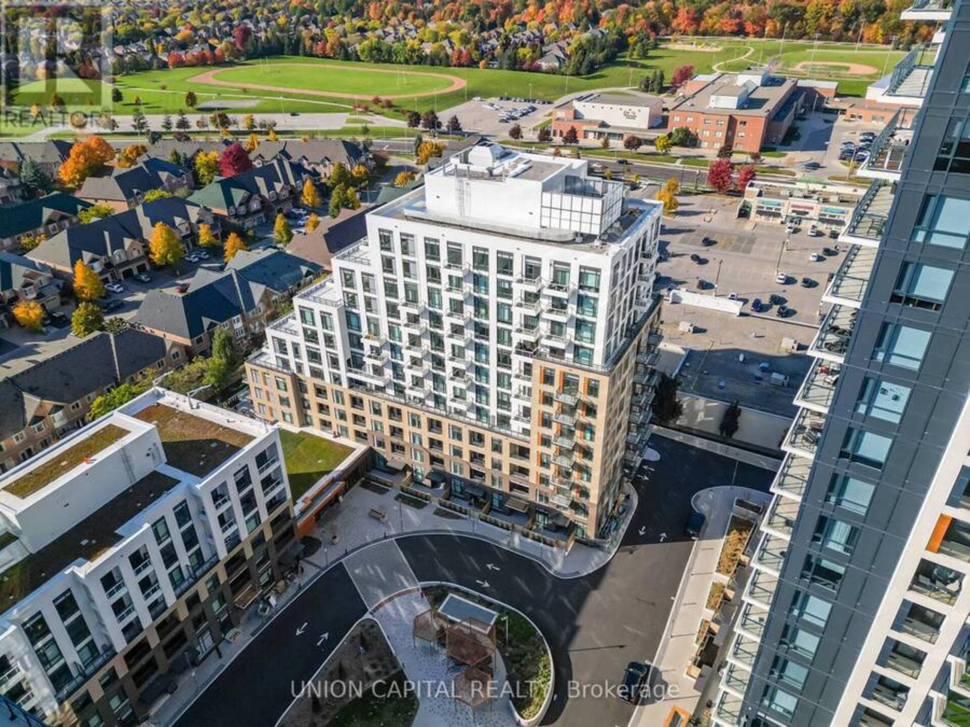 401 - 8 BEVERLEY GLEN BOULEVARD N Vaughan 