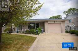 17 ASHWOOD COURT N Hamilton