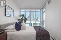 4806 - 21 ICEBOAT TERRACE Toronto 