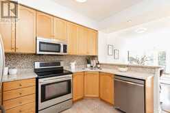 211 - 3531 LAKE SHORE BOULEVARD W Toronto 