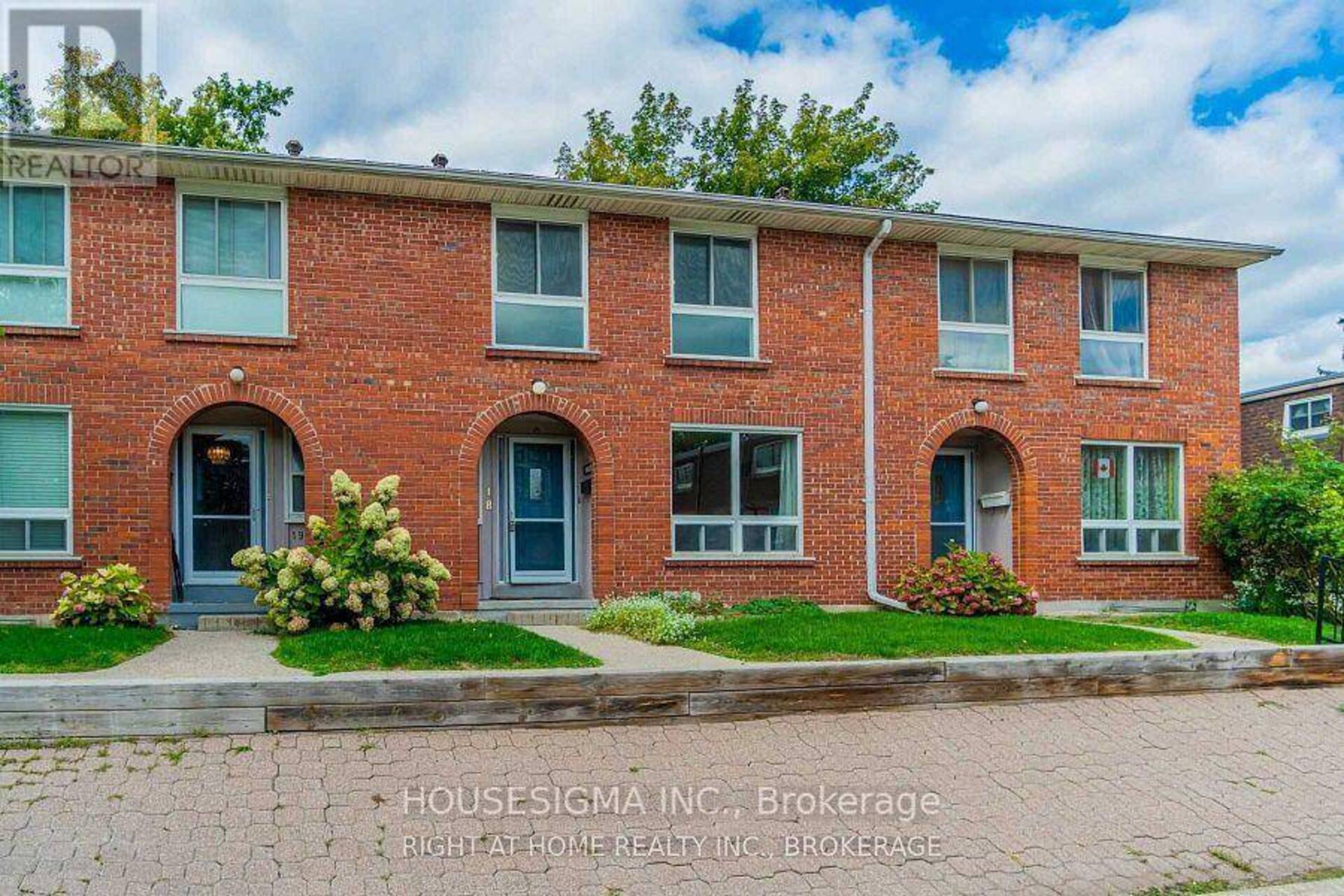 18 - 2395 BROMSGROVE ROAD Mississauga 