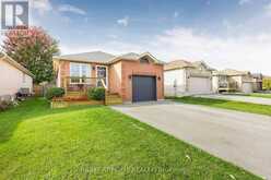 18 LARKIN DRIVE Barrie