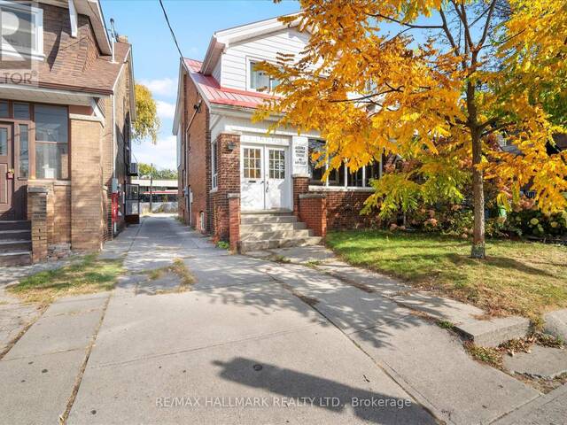 717 COXWELL AVENUE Toronto  Ontario