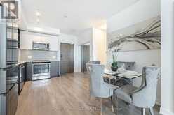 722 - 100 EAGLE ROCK WAY Vaughan