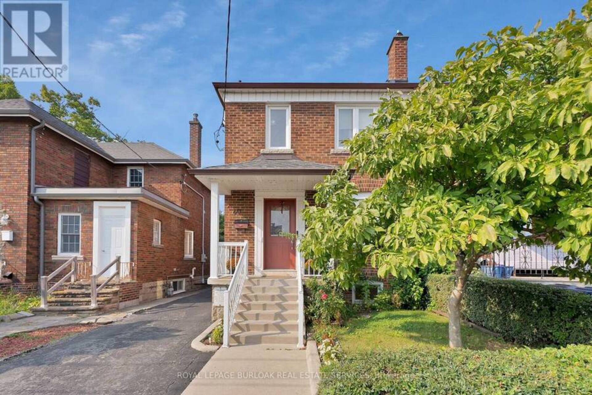 40 ROGERS ROAD Toronto 