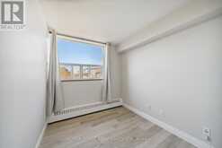 422 - 10 SUNRISE AVENUE Toronto 