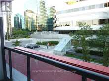 204 - 88 SHEPPARD AVENUE E Toronto 