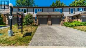 17 - 2411 SOVEREIGN STREET Oakville 