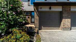 17 - 2411 SOVEREIGN STREET Oakville 