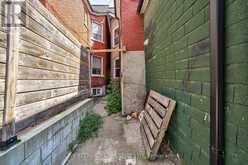 472 CRAWFORD STREET Toronto 