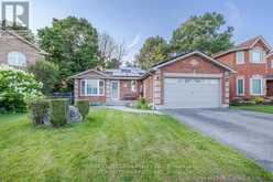 38 CROMPTON DRIVE Barrie