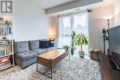 32 - 10 BRIN DRIVE S Toronto 