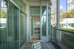 110 - 600 QUEENS QUAY W Toronto 