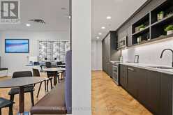 110 - 600 QUEENS QUAY W Toronto