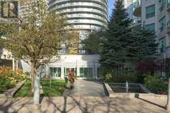 110 - 600 QUEENS QUAY W Toronto