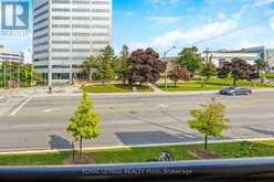 84 - 721 LAWRENCE AVENUE W Toronto 