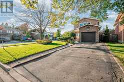 2 LANGHOLM COURT Brampton 