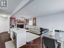 48 STEPHEN DRIVE Toronto