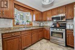 100 GAS LIGHT CRESCENT Vaughan