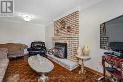 100 GAS LIGHT CRESCENT Vaughan