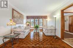 100 GAS LIGHT CRESCENT Vaughan