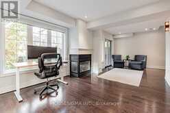 21 BLOORVIEW PLACE Toronto 