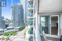 1611 - 77 HARBOUR SQUARE Toronto 