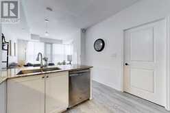 201 - 9600 YONGE STREET Richmond Hill 