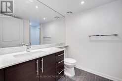 213 - 125 WESTERN BATTERY ROAD Toronto 