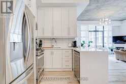 609 - 23 BRANT STREET Toronto 