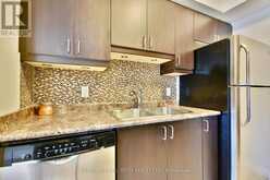 205 - 39 FERNDALE DRIVE Barrie 