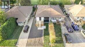 703 SUNNYPOINT DRIVE Newmarket