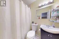 7 - 61 DRIFTWOOD AVENUE Toronto 