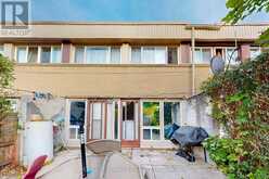 7 - 61 DRIFTWOOD AVENUE Toronto 