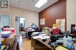 4 - 555 WILSON HEIGHTS. BOULEVARD Toronto