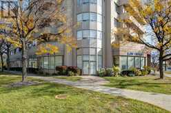 4 - 555 WILSON HEIGHTS. BOULEVARD Toronto