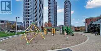 PH20 - 181 VILLAGE GREEN SQUARE Toronto 