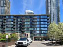 523 - 15 BRUNEL COURT Toronto